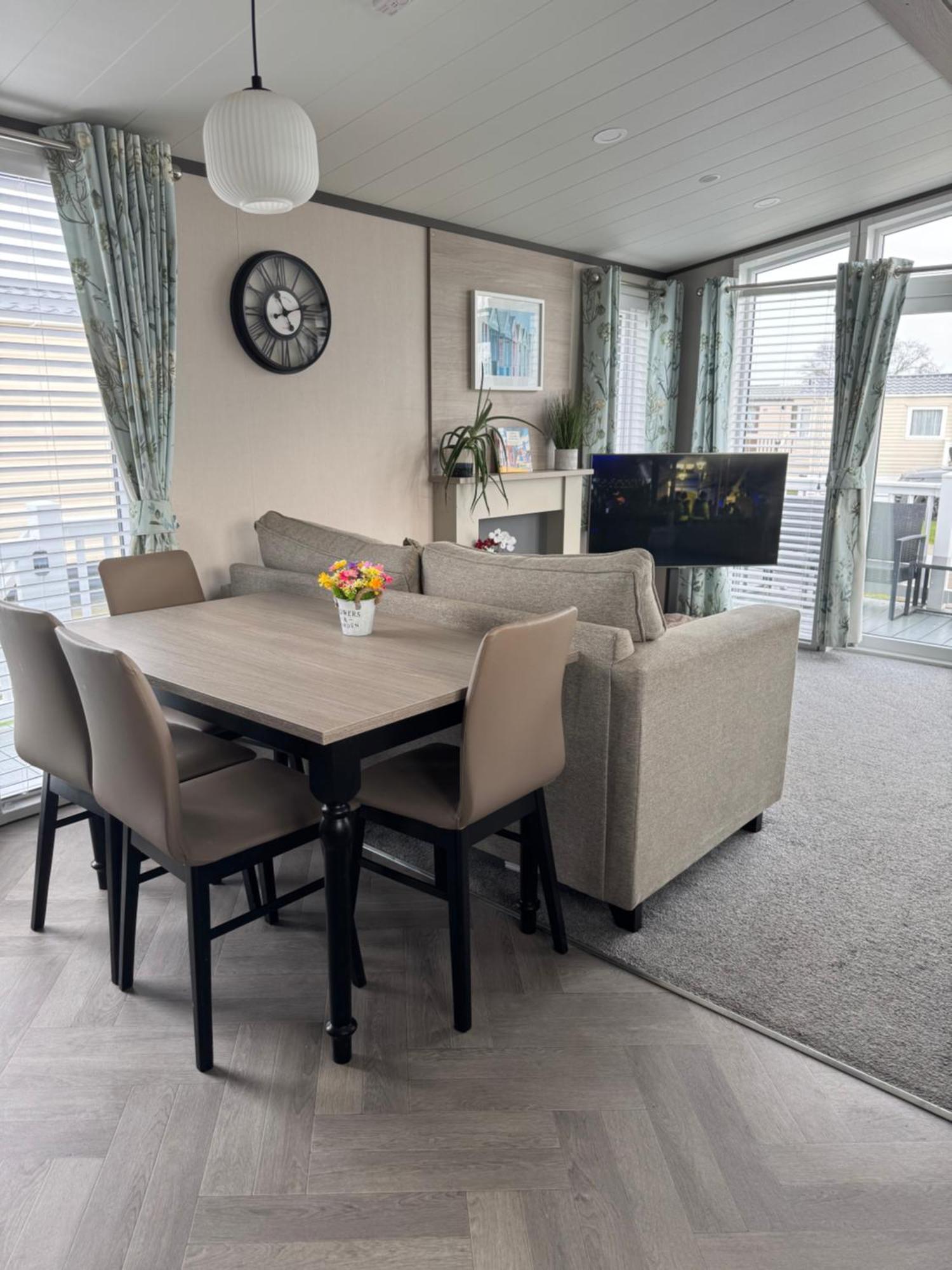 2 Bedroom Villa - Lakeside Holiday Park Merston Bagian luar foto